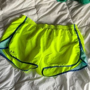 Yellow lined running shorts